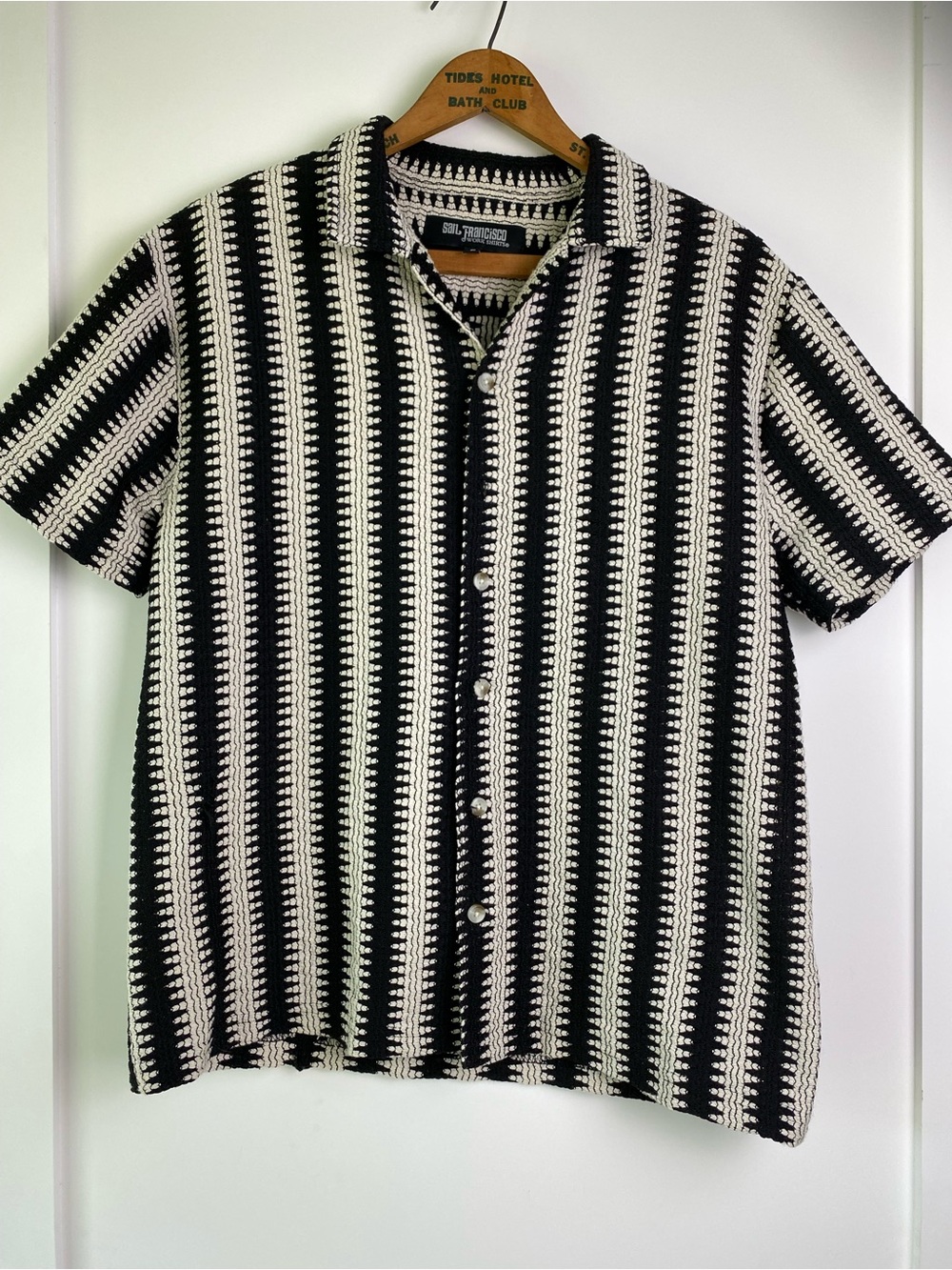 San Francisco Black & White Striped Button-Up Knit Shirt - S